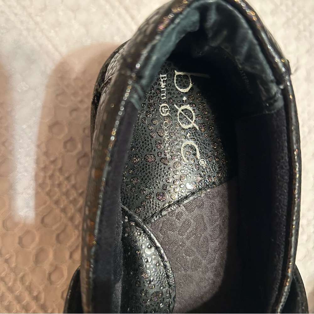 b. o. c. Size 7.5 Black‎ Clogs with Glitter - Picture 5 of 7